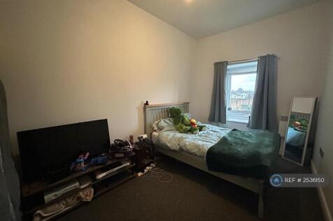 Double Bedroom #1