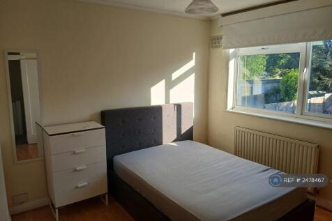 Back Bedroom - 1st Floor