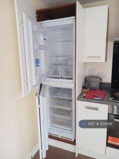 Built-In Fridge Freezer