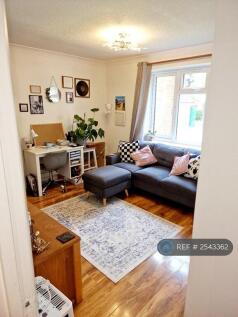 Living Lounge 
