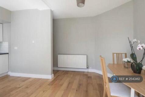 Kitchen Diner Fits Large Sofa