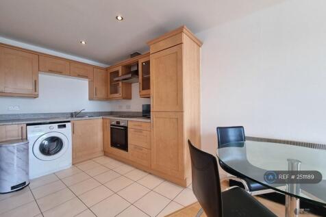 Modern Open Plan Kitchen 