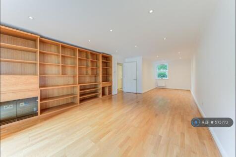 Large Living / Dining Area 