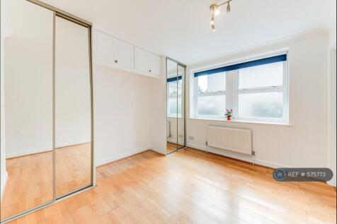 Master Bedroom (Ensuite)
