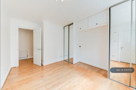 Master Bedroom (Ensuite)