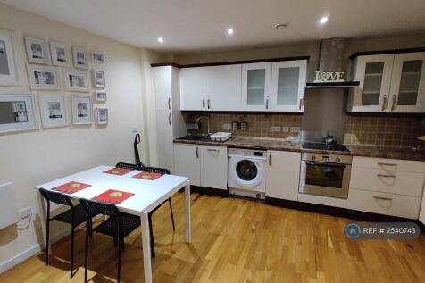 Refurbished Kitchen And Dining