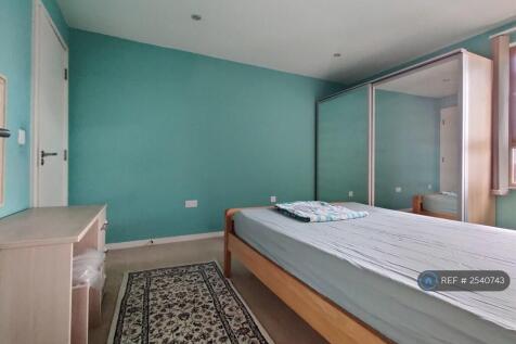 Main Bedroom 2