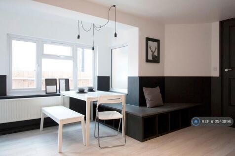 Kitchen Lounge