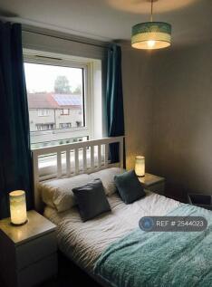 This Room Is Available For Rent. 