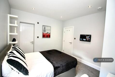 No.2 Double Bedroom With En-Suite Available Now 