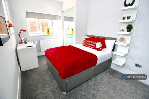 No.3 Double Bedroom With En-Suite Available Now 