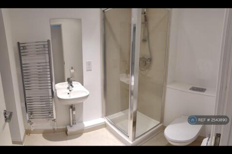 En-Suite Bathroom With Shower