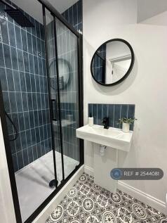 Room 5 En-Suite