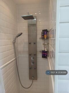En Suite Bedroom 1