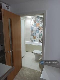 Entrance To En Suite Bedroom 2