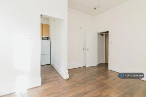 Living Room Through To Kitchen
