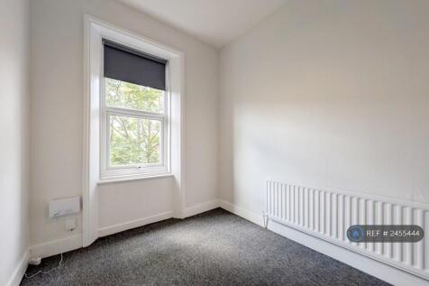 Bedroom / Study