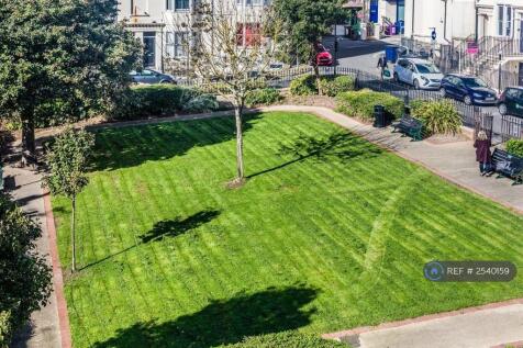 Clarence Sq Gardens
