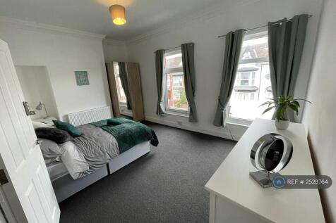 Room 4 1st Floor Front