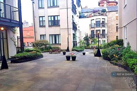 Communal Courtyard 