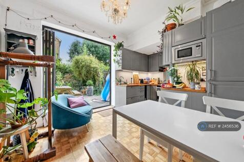 Kitchen Diner For Entertaining