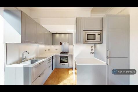 Kitchen With Fully Integrated Appliances