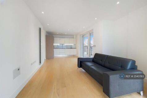 Kitchen / Living Area