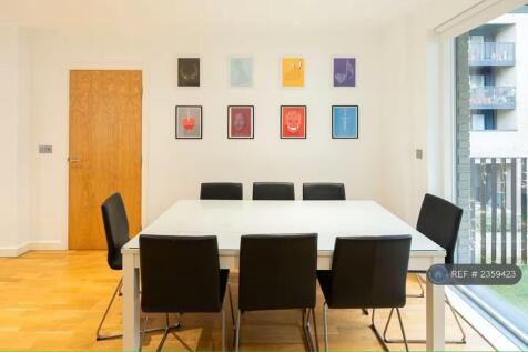 Dining Table Extends Seat 10.