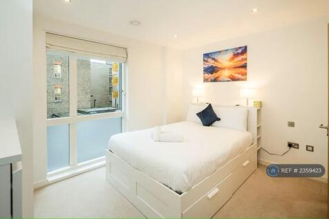 Main Bedroom (Photo #2)