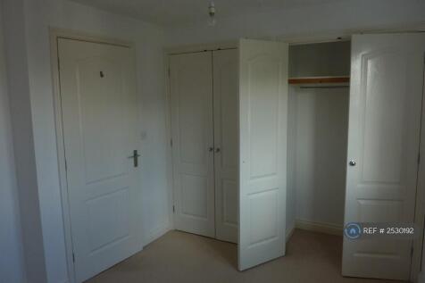 Bed 1 (Double) 2 x Double Wardrobe