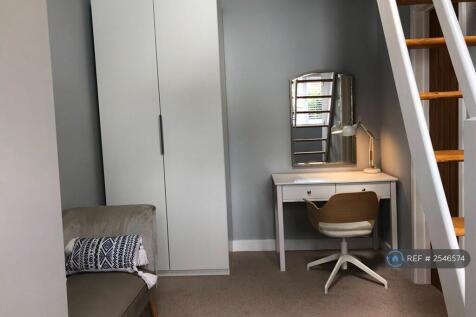 Master Bedroom- Ground Level Dressing Room