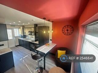 Kitchen Dining Area