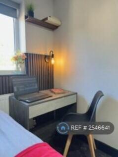 Bedroom 1 - Study Area