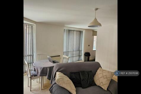 Lounge 3