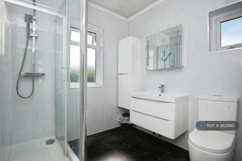 Shower Room Upstairs