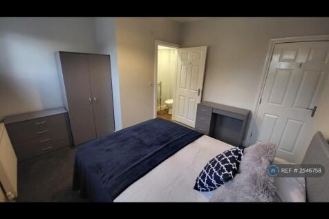 Room 3 - Available
