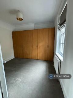 Bedroom (Photo Without Bed)