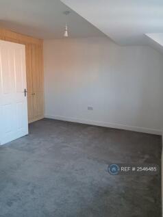 Second Floor Ensuite Bedroom