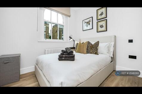 Bedroom (Double Bed)