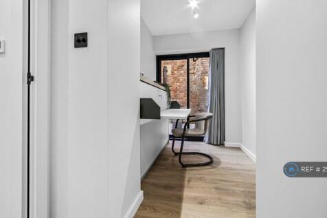 Study/Guest Space