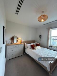 2nd Bedroom_1