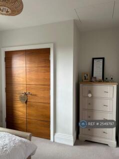 2nd Bedroom_2