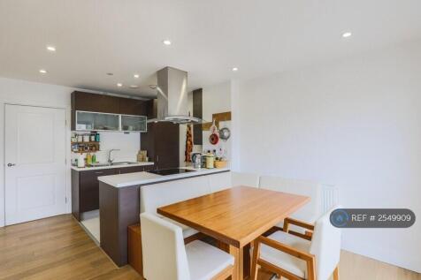 Dining Area With Extendable Table