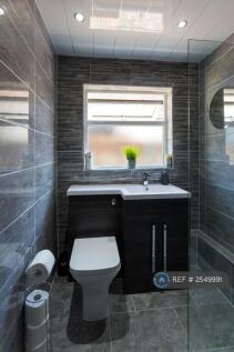 Toilet Shower Room 2