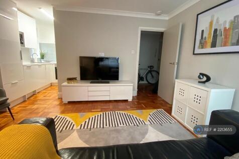 Lounge 2