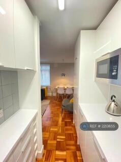 Kitchen - Facing Lounge