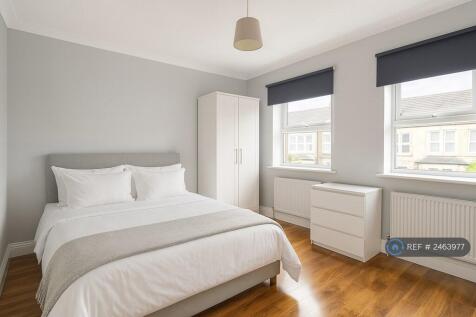 Room 6 (1st Floor Master Bedroom)