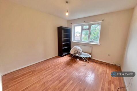Bedroom 1 (Or Living Room)