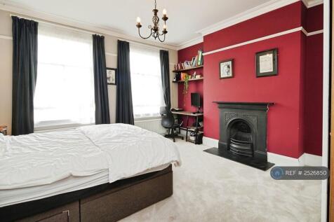 Bedroom 1 - Master