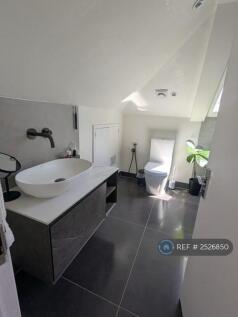 Upstairs Bathroom
